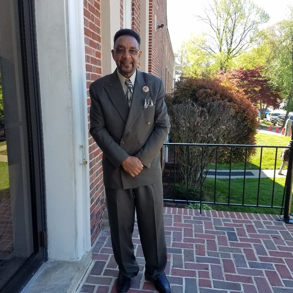 Meet your Posher, Gregory - Picture 1 of 1